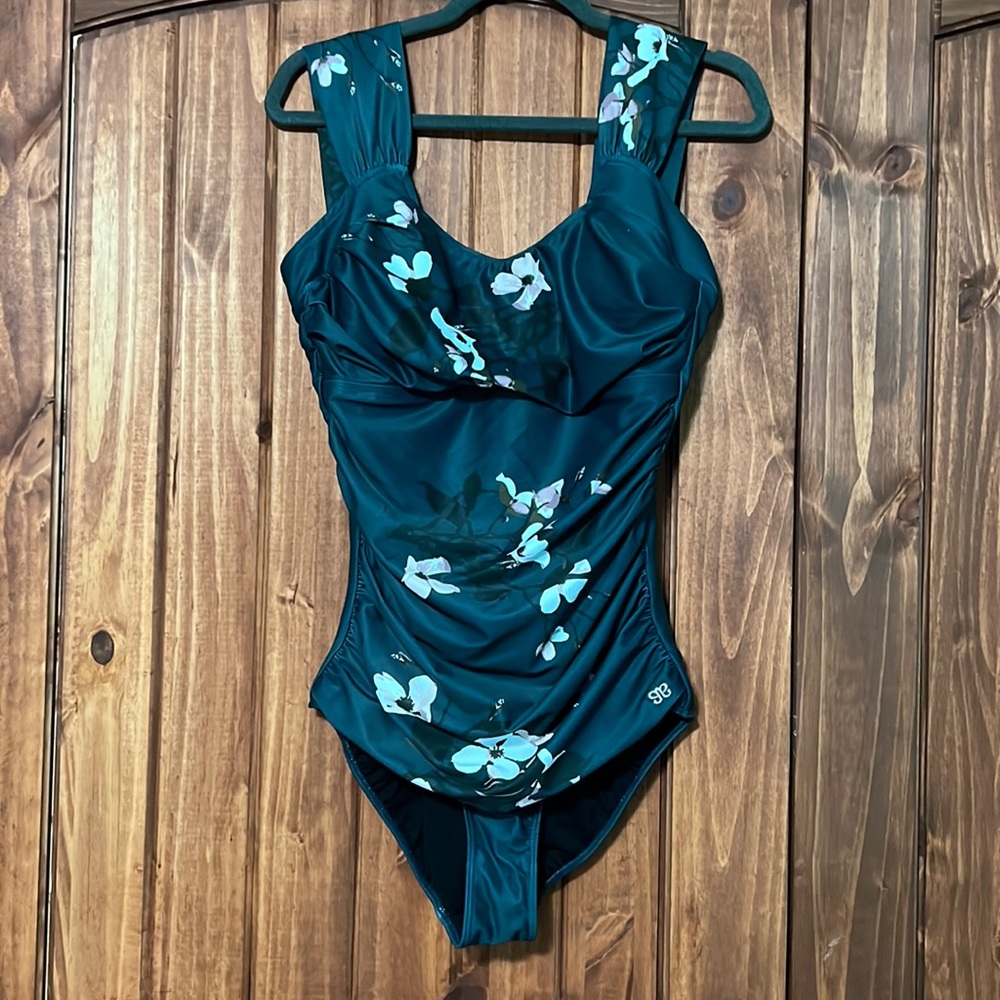 Albion bathing suit